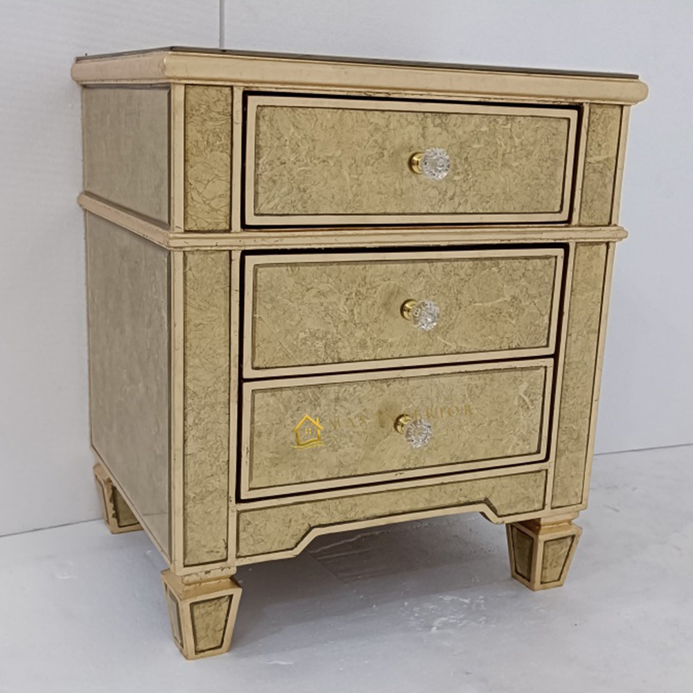 Nakas Cermin Gold 3 Laci Interiror Kamar Tidur Mewah MI 0204003
